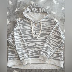 American Eagle | Gray Zebra-Print Quarter Zip-Oversized Hoodie | Size XS